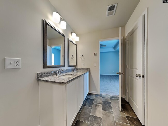 Building Photo - 461 Blue Garden Wy