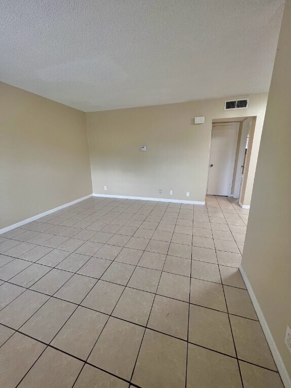 Building Photo - 1601 Enfield Rd