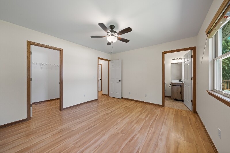 Building Photo - 391 Garrison Dr
