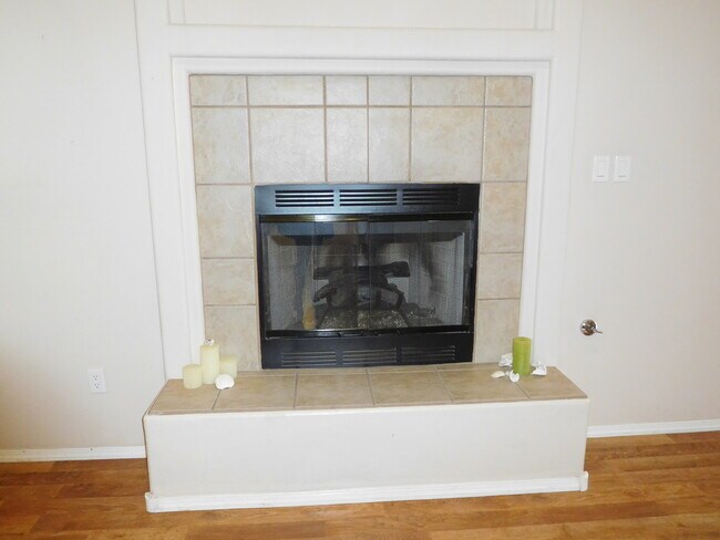 Building Photo - 7519 Treviso Ct NE