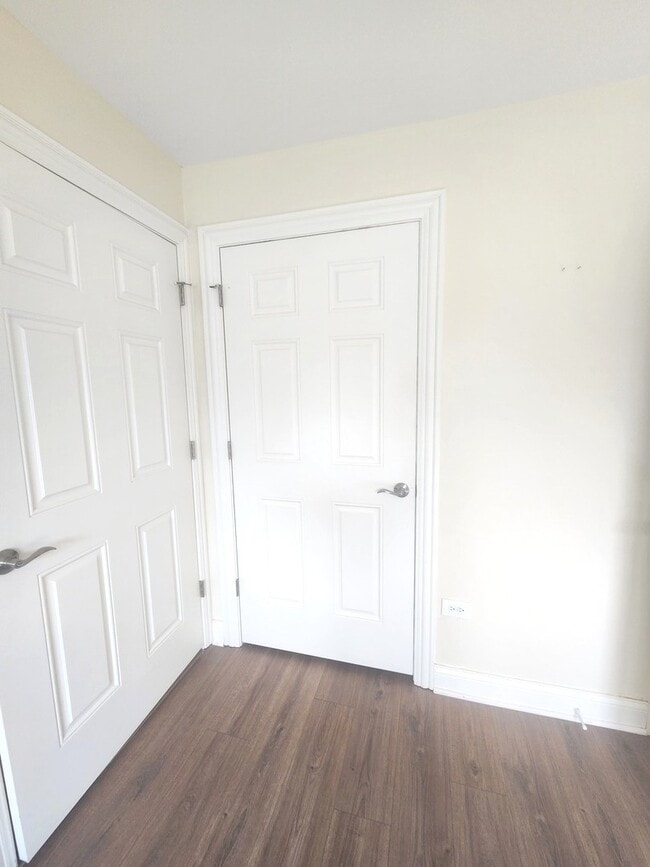 Building Photo - 43 Foxcroft Rd