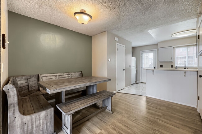 Building Photo - 14344 E Hawaii Cir