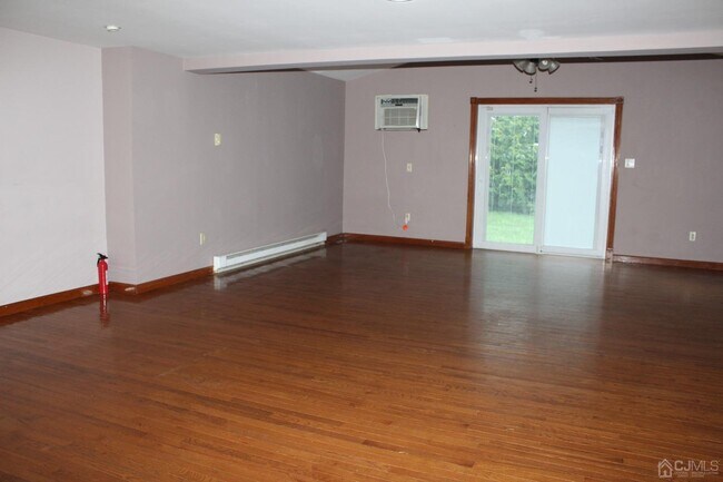 Building Photo - 13 Califon Dr