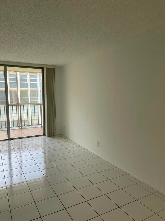 Building Photo - 801 Three Islands Boulevard