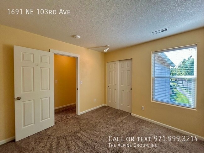 Building Photo - 1691 NE 103rd Ave