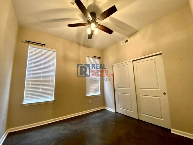 Building Photo - 1489 Steele St