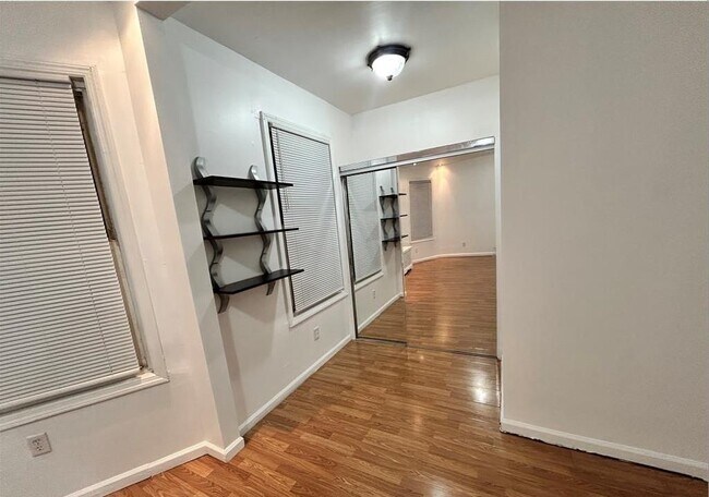 Building Photo - 37 Wilson Ave