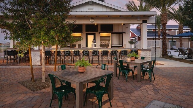 Building Photo - 17171 W Thousand Oaks St