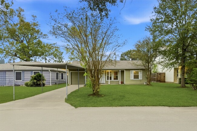 Building Photo - 1814 Chantilly Ln