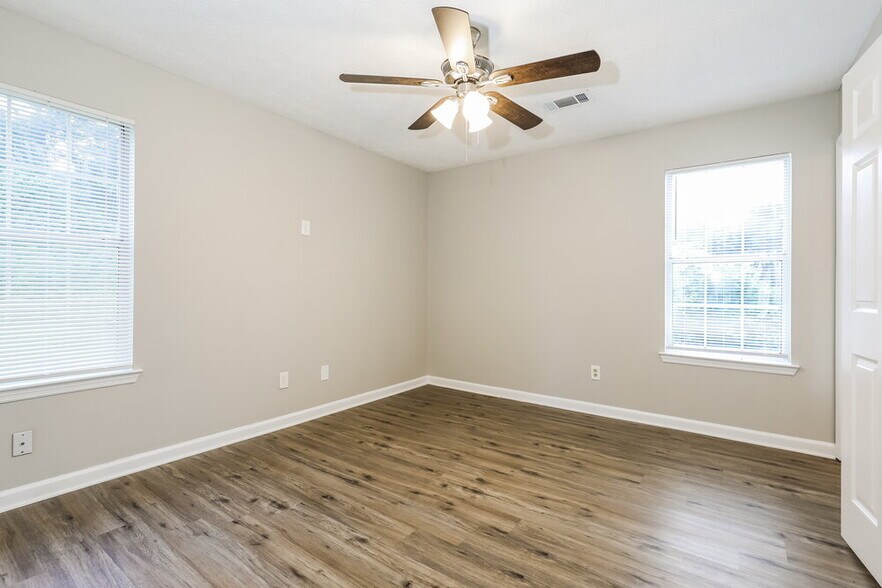 Building Photo - 4252 Catalpa Ct