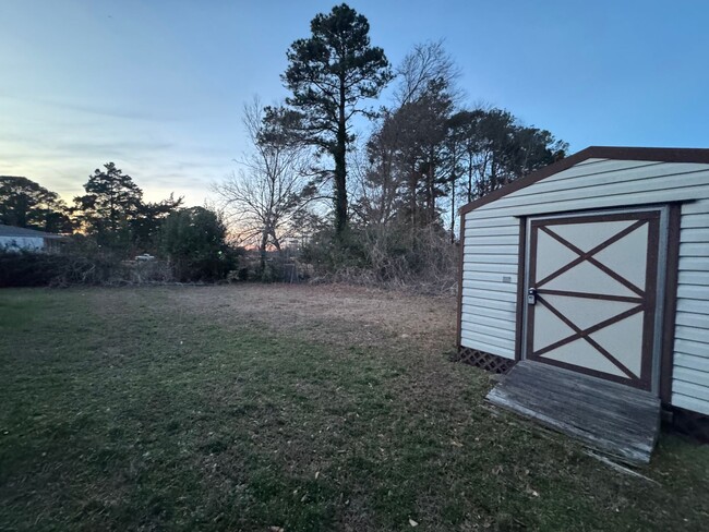 Building Photo - 3 Bedroom |  2.5 Bathroom Raleigh Home wit...