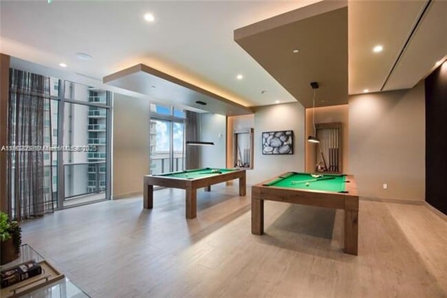 Building Photo - 488 NE 18th St