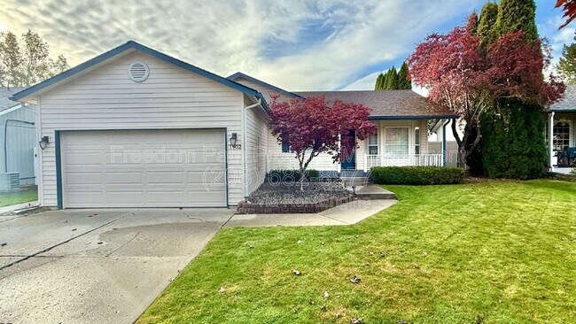 Primary Photo - 1902 W Hampson Ave