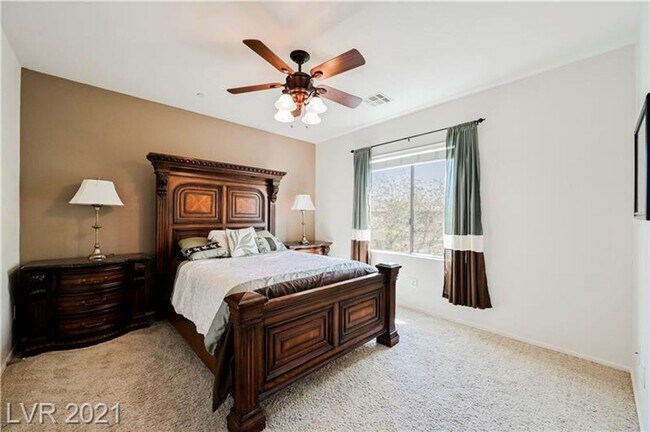 Building Photo - Beautiful townhouse for Rent!