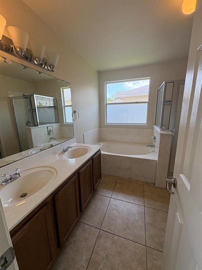 Building Photo - 1429 Coriander Dr