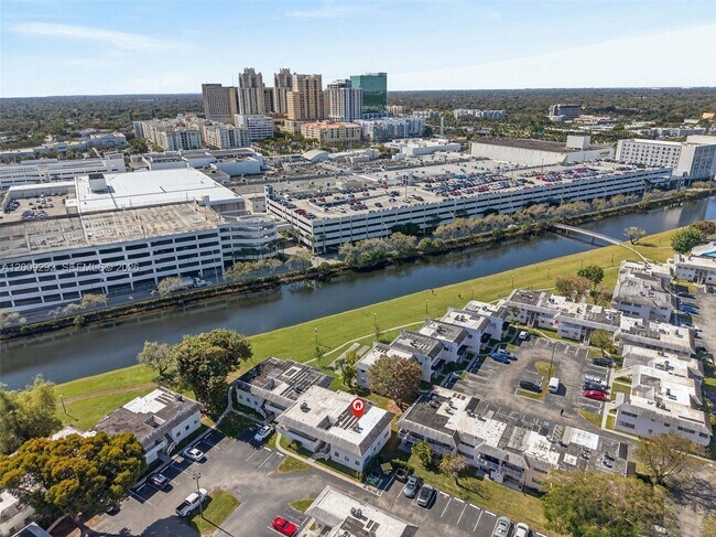 Building Photo - 7324 SW 82nd St