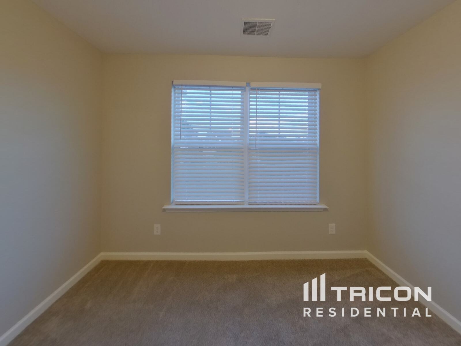 Building Photo - 112 Wainscot Oak Ln