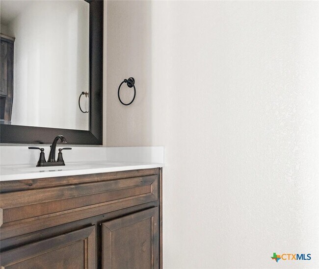 Building Photo - 602 Dred Roger Circle