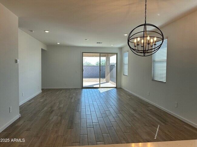 Building Photo - 15849 W Gray Fox Trl