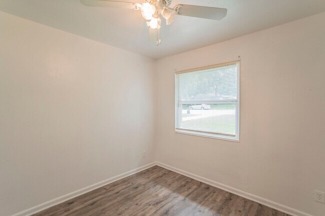 Building Photo - New Renovated Home in Fort Worth Coming Soon!