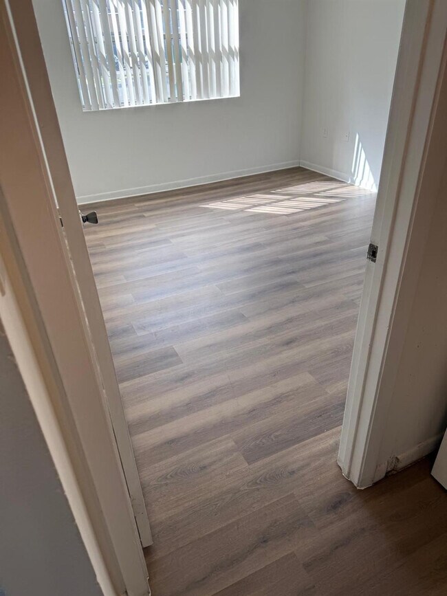 Building Photo - 2226 SW 80th Terrace