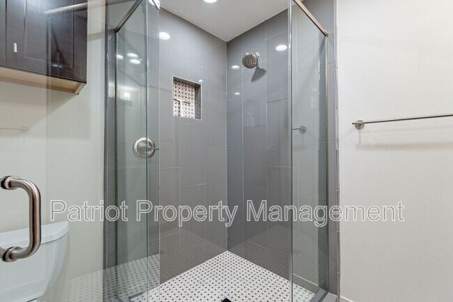 Building Photo - 5514 N 79th Pl