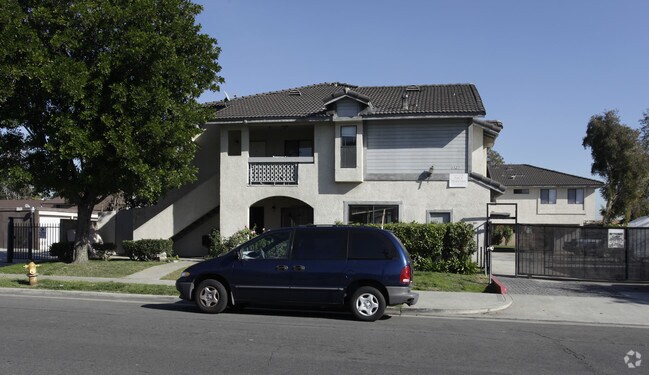 Primary Photo - 6132 Kingman Ave