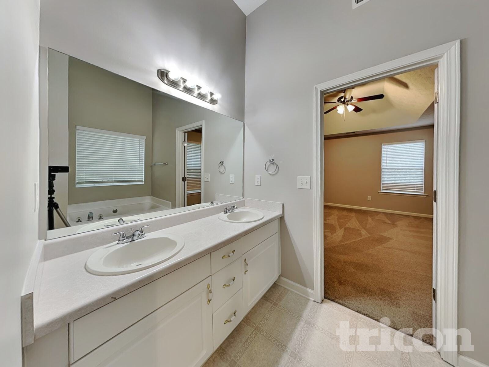 Building Photo - 313 Cascade Ct