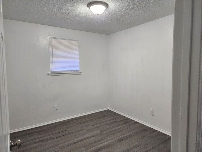 Building Photo - Coming soon! Section 8 accepted! 4 Bedroom...