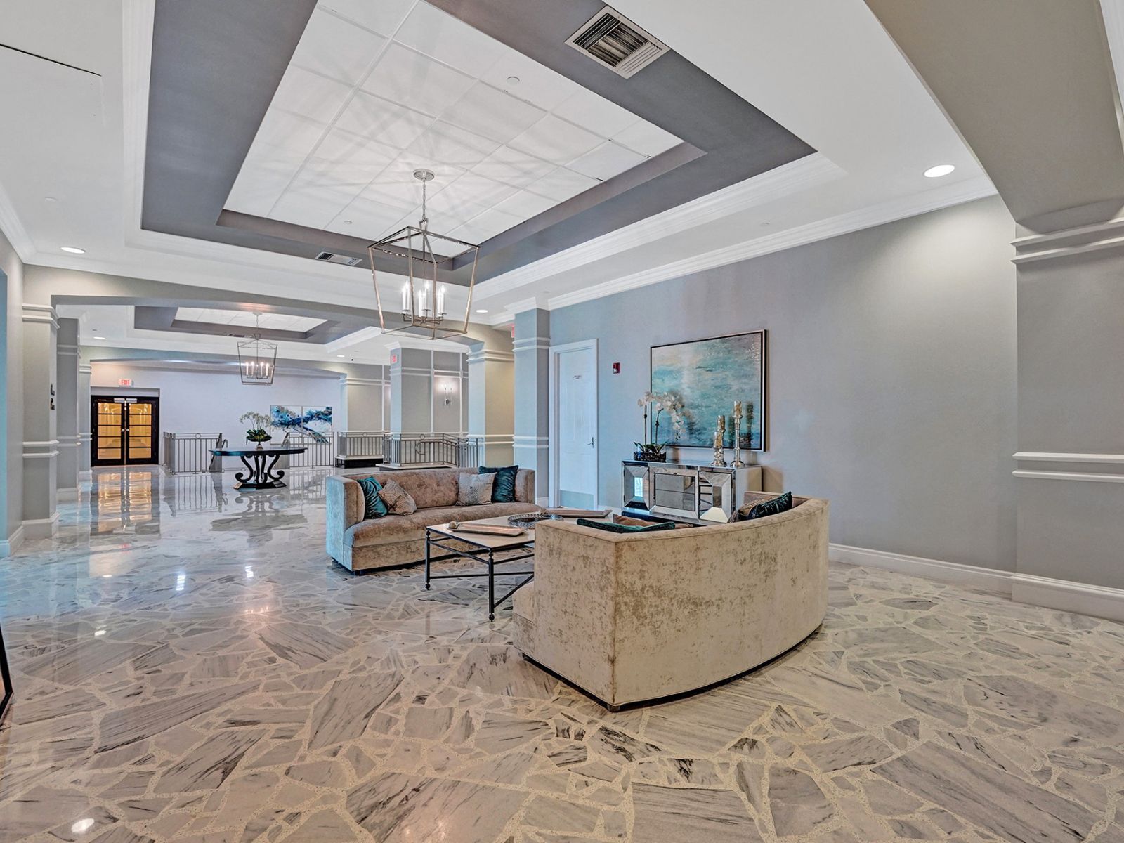 Building Photo - 2501 S Ocean Dr