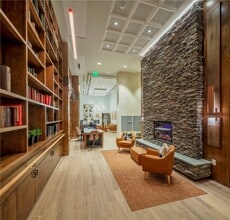 Building Photo - 105 W Court St