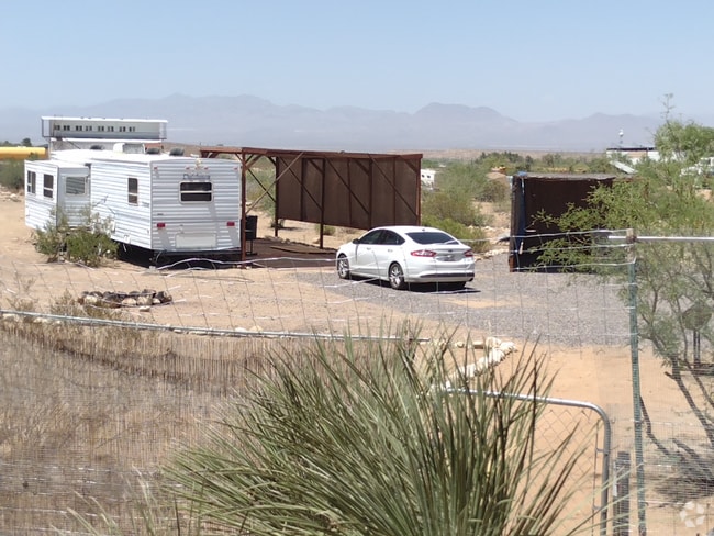 Building Photo - 1090 AZ-366