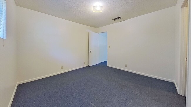 Building Photo - Act Fast! Charming 1BR Home – Pet Friendly & Move-In Ready