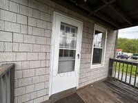 Building Photo - 91 Willowbrook St