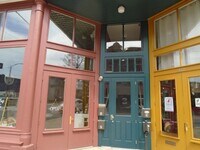 Building Photo - 200 E 9th St