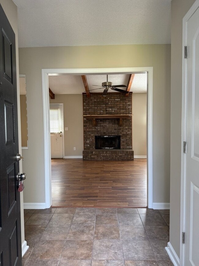 Building Photo - 103 Chickasaw Rd