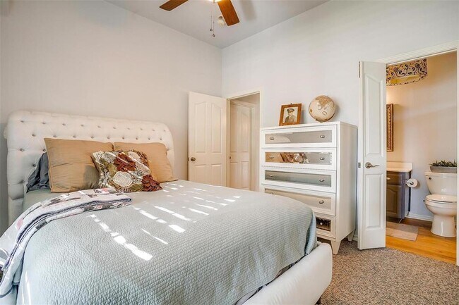 Building Photo - 750 Shady Tree Ct