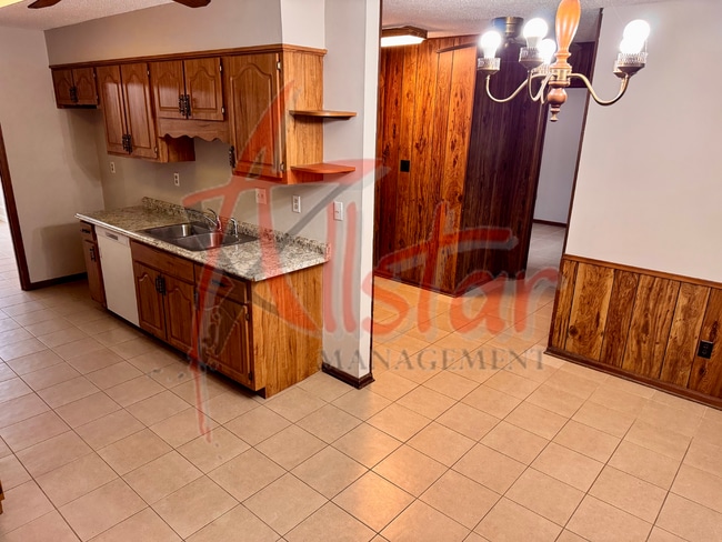 Building Photo - 4241 Faye Dr