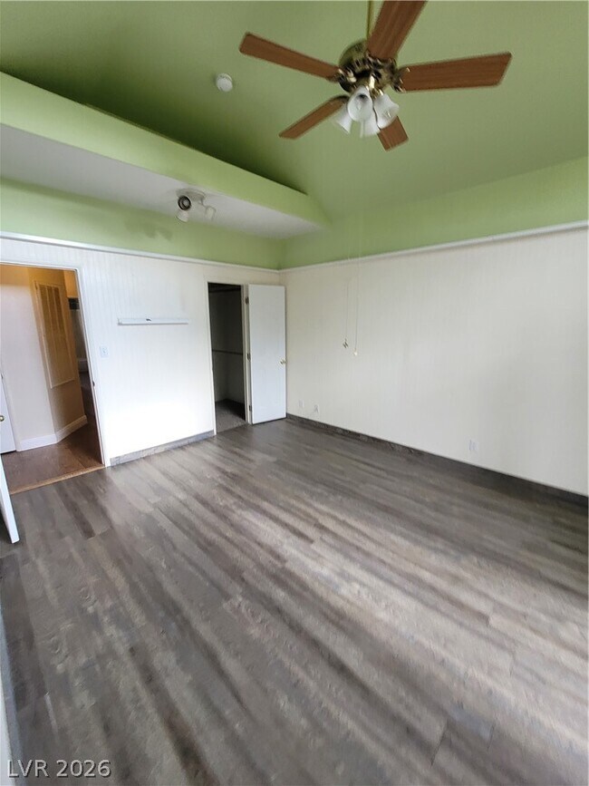 Building Photo - 1951 Jim Haworth