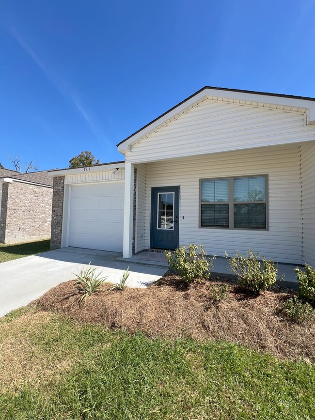 Building Photo - 3 bedroom, 2 bathroom home in Baton Rouge, LA