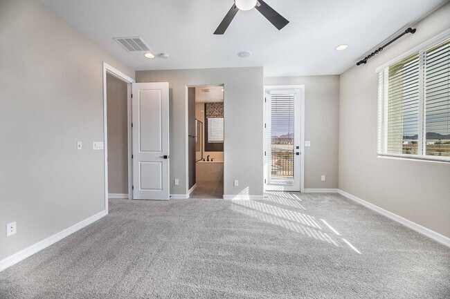 Building Photo - Stunning New 4 Bedroom Home for Rent!
