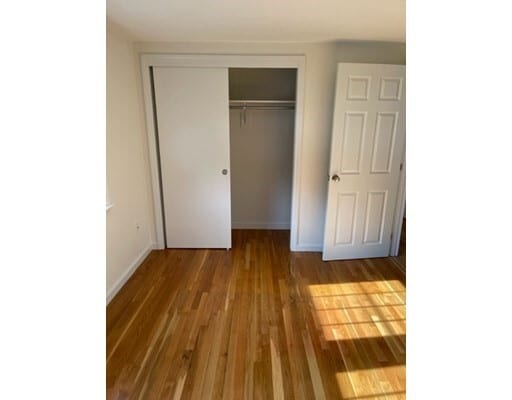 Building Photo - 5 Franzone Dr