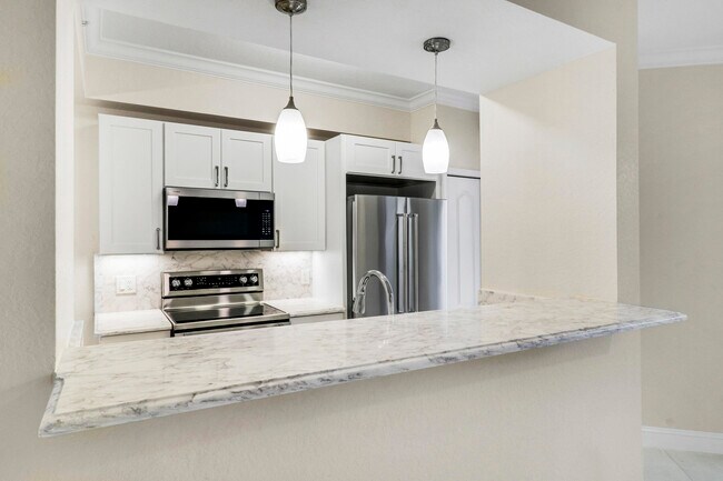 Building Photo - 11010 Legacy Dr