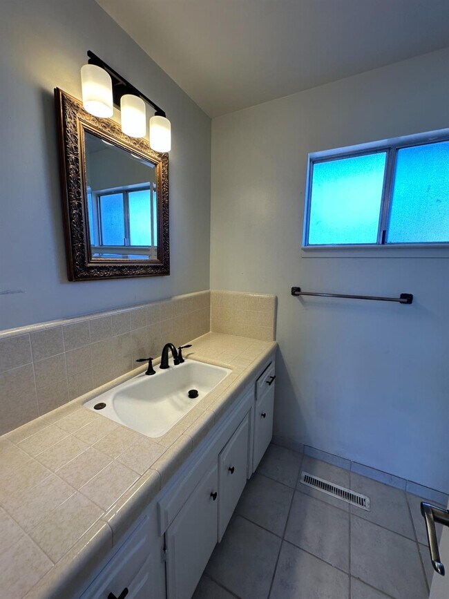 Building Photo - 91 O St