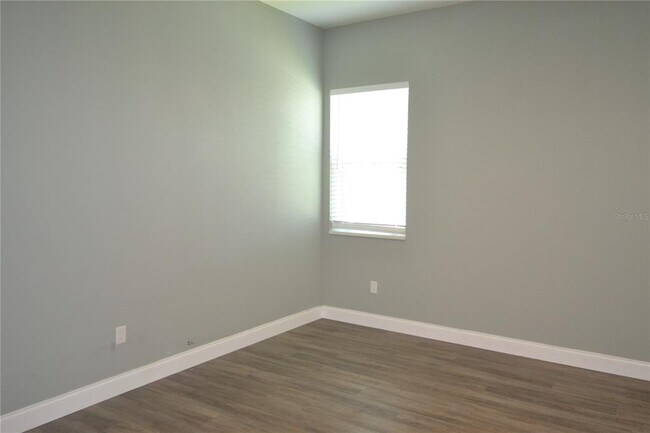 Building Photo - 281 Diogenes St