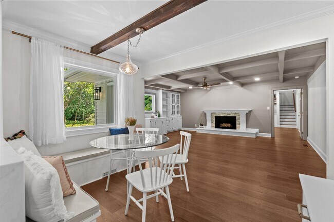 Building Photo - 5704 Woodside Ave