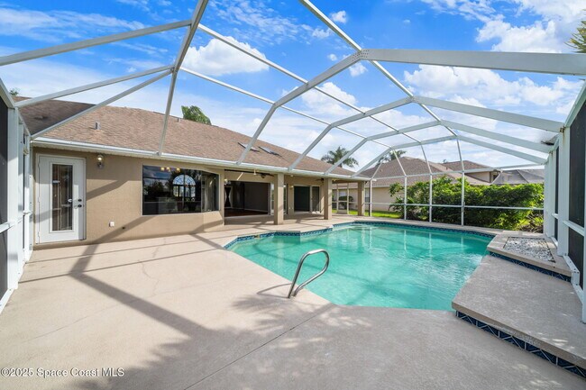 Building Photo - 908 Fostoria Dr