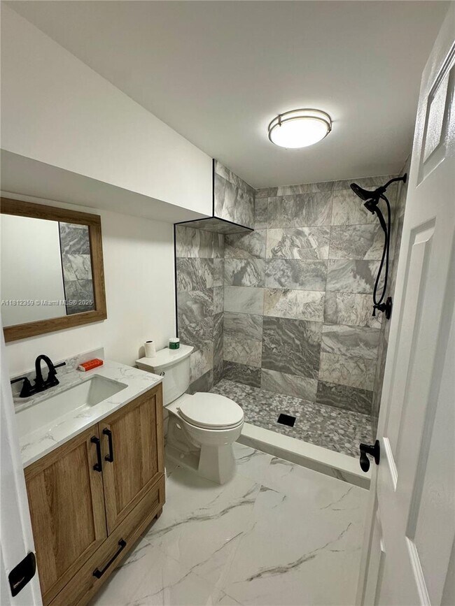Building Photo - 2326 NW 59th St