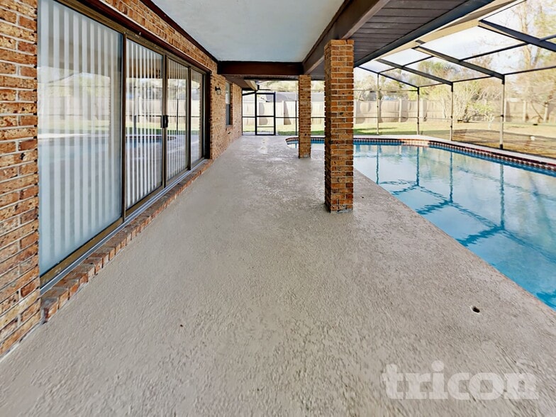 Building Photo - 2125 El Campo Ave
