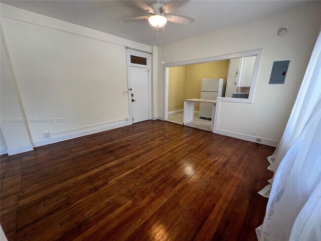 Building Photo - 1361 Meridian Ave